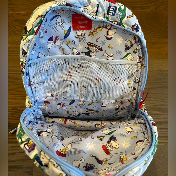 Vera Bradley Snoopy Limited Edition Campus Backpack NWT - Picture 9 of 12